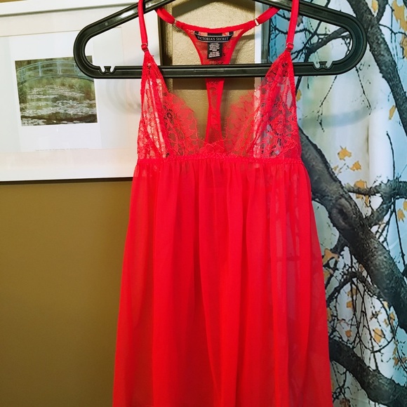Victoria’s Secret red super sexy chemise - Picture 1 of 6